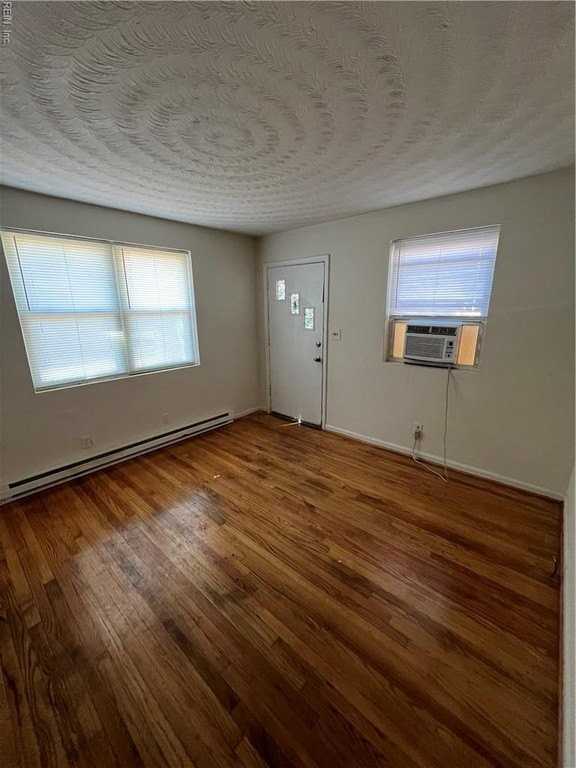 2812 Harrell Ave #B - Photo 2 of 9