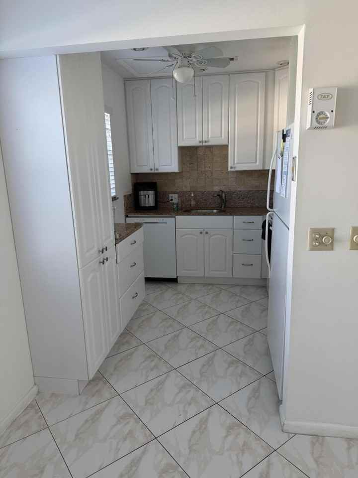 332 Mansfield H - Photo 2 of 27