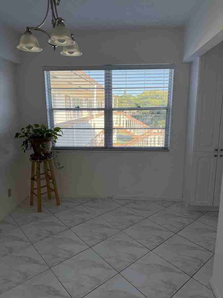 332 Mansfield H - Photo 3 of 27