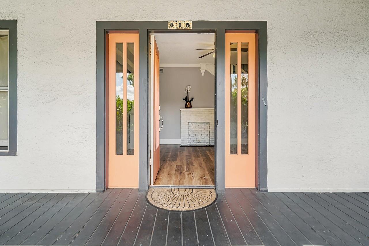 515 46th St #1 - Photo 2 of 22