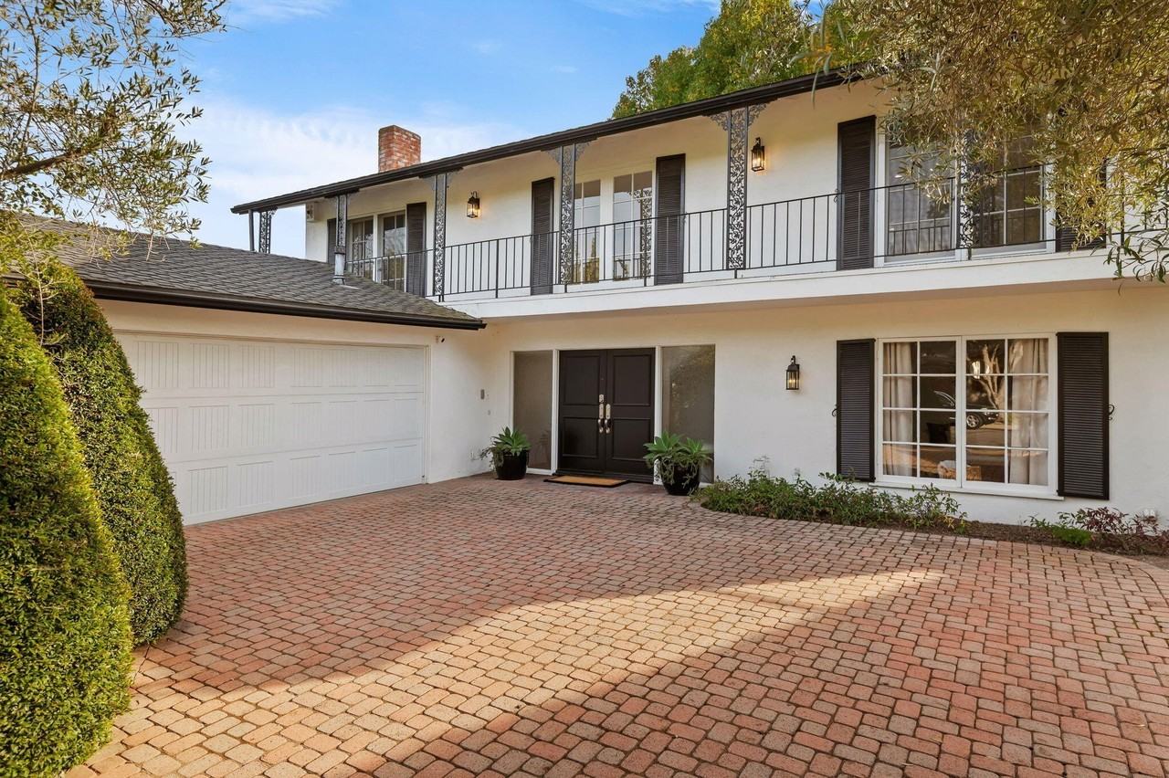 1476 Crestline Drive