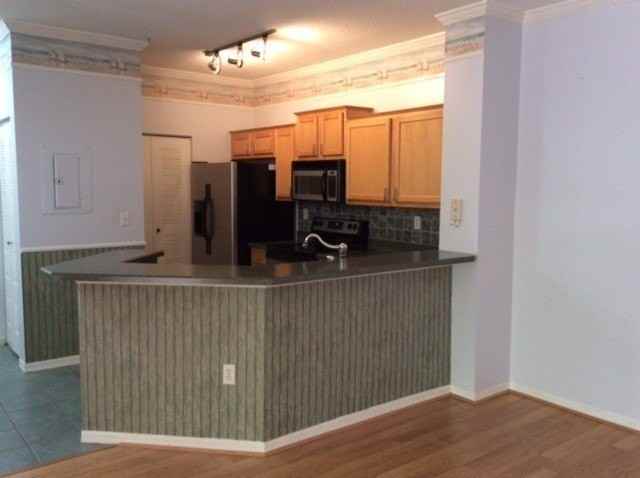 520 Florida Club Blvd #103 - Photo 7 of 26