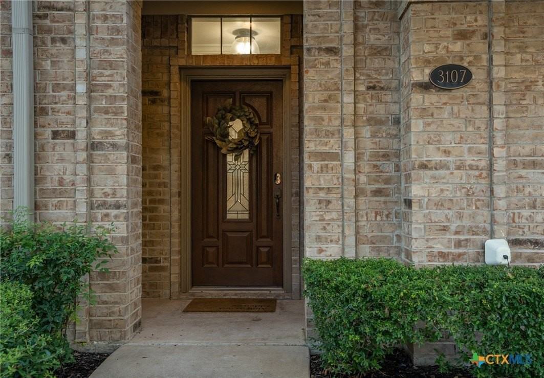 3107 Sweetwater Cv - Photo 2 of 40