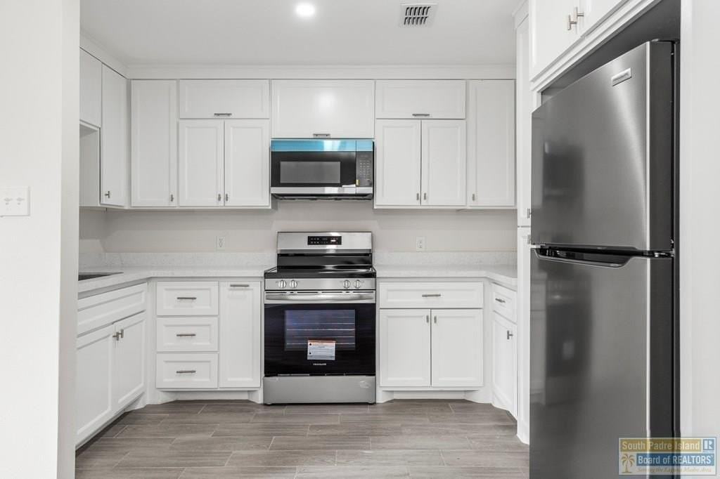 835 Taylor St - Photo 4 of 12