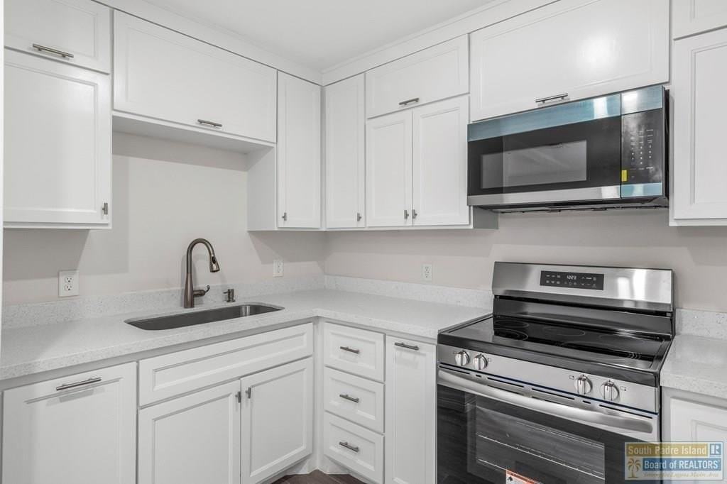 835 Taylor St - Photo 5 of 12