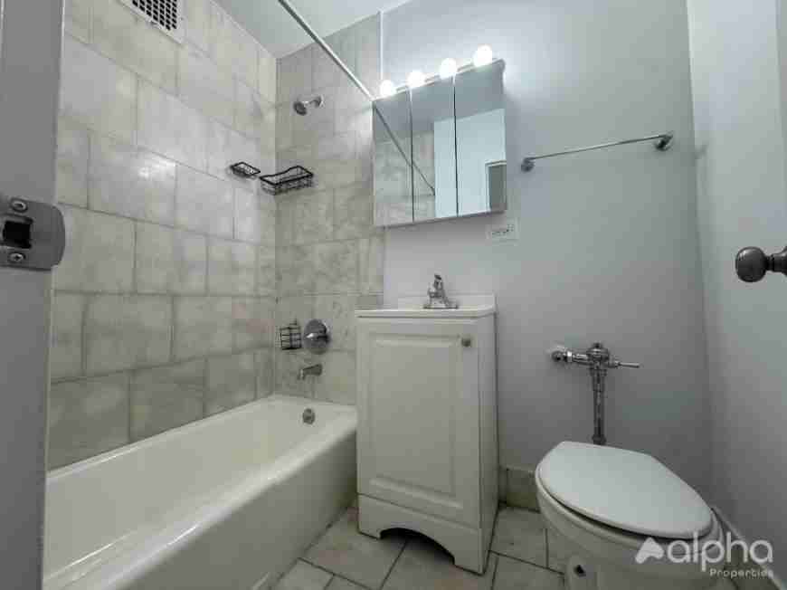 316 East 83rd Street - Photo 5 of 7