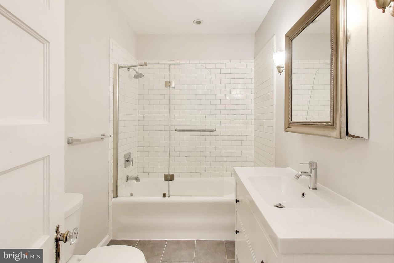 628 Madison Street Northwest - Photo 6 of 47