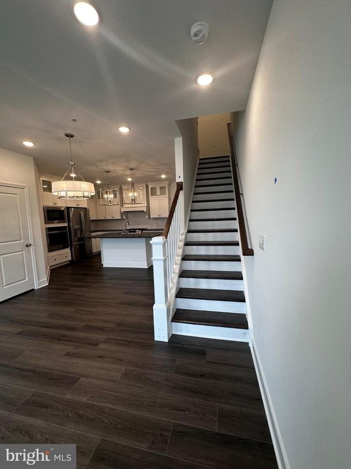 2504 Peninsula Drive #A - Photo 3 of 33