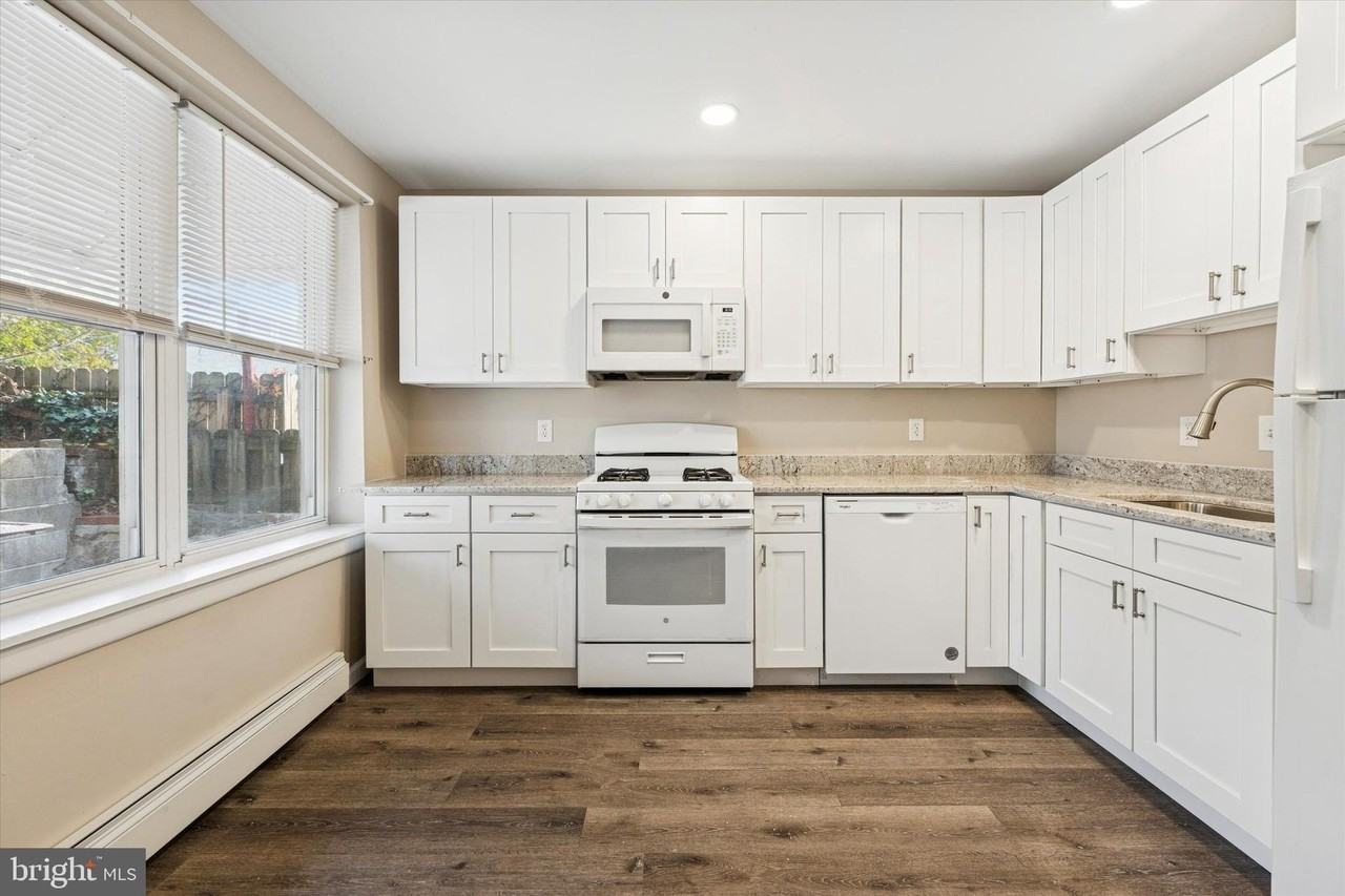 4119 Cresson St - Photo 6 of 25