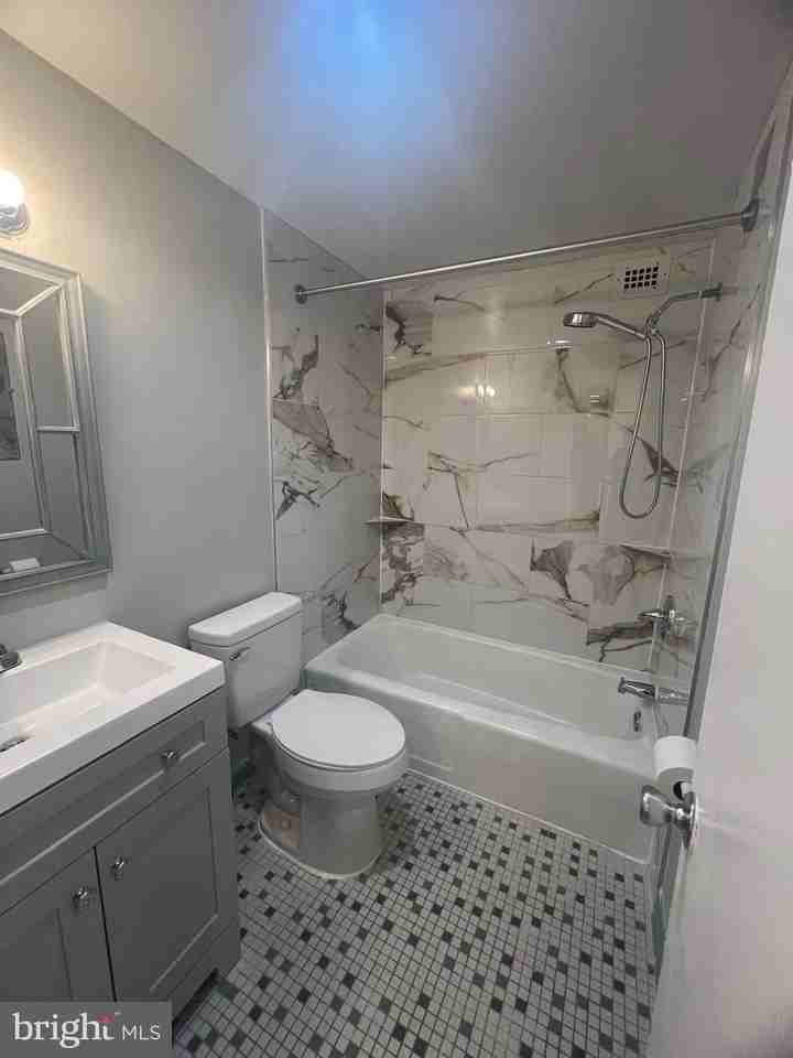 3245 Rio Dr Apt 204 #204 - Photo 6 of 34