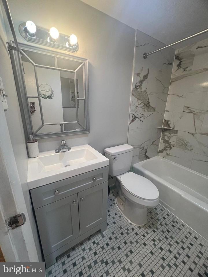 3245 Rio Dr #204 - Photo 5 of 17