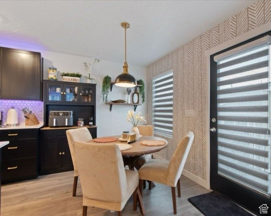 8578 W Bowie Dr - Photo 5 of 23