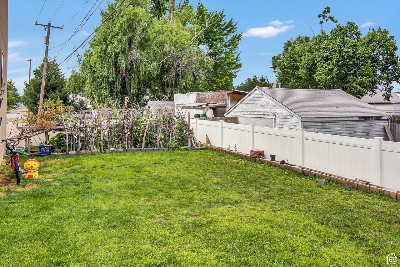 4 East Hanauer Place - Photo 2 of 24