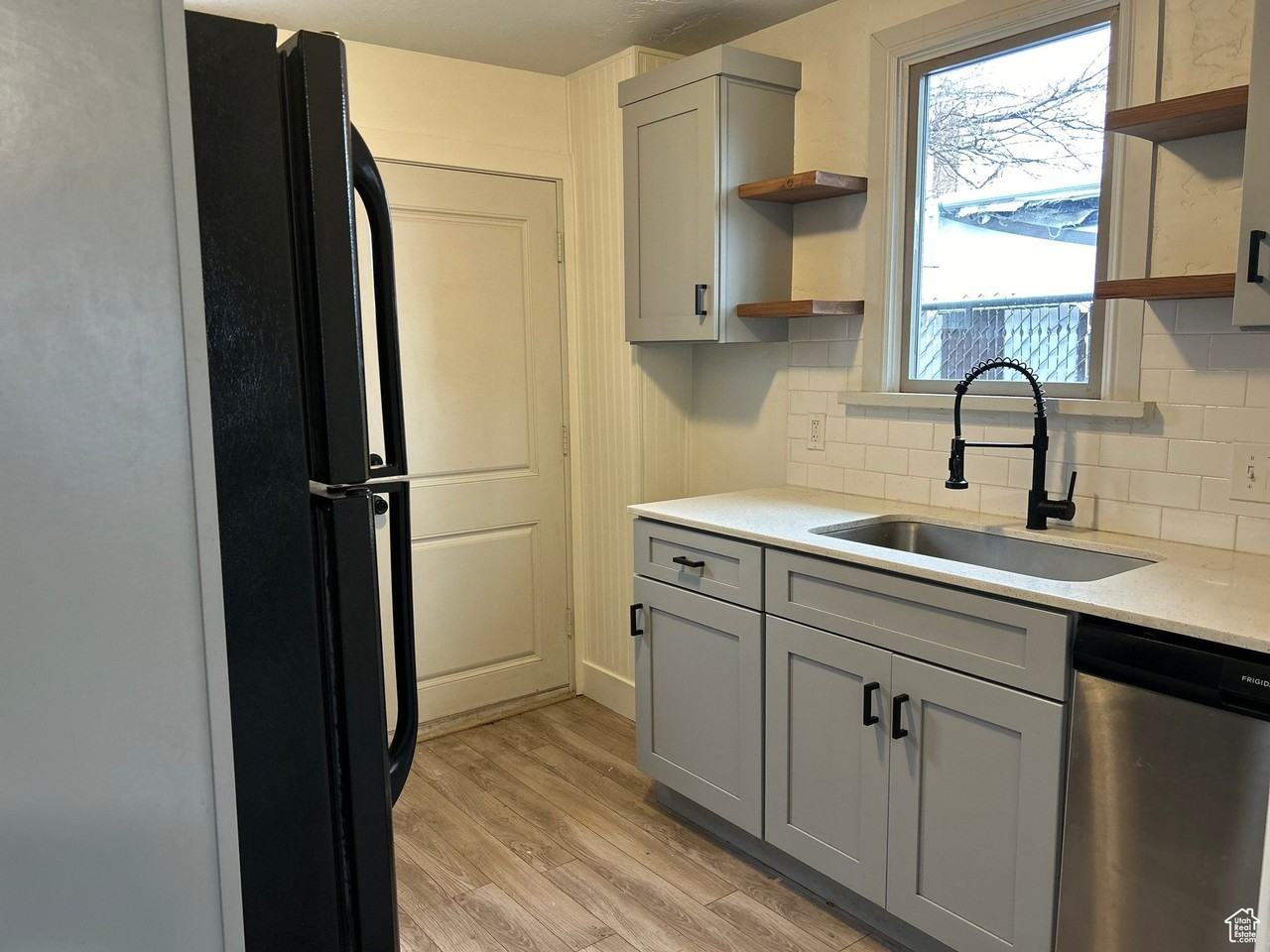 7784 S Hansen St - Photo 6 of 15