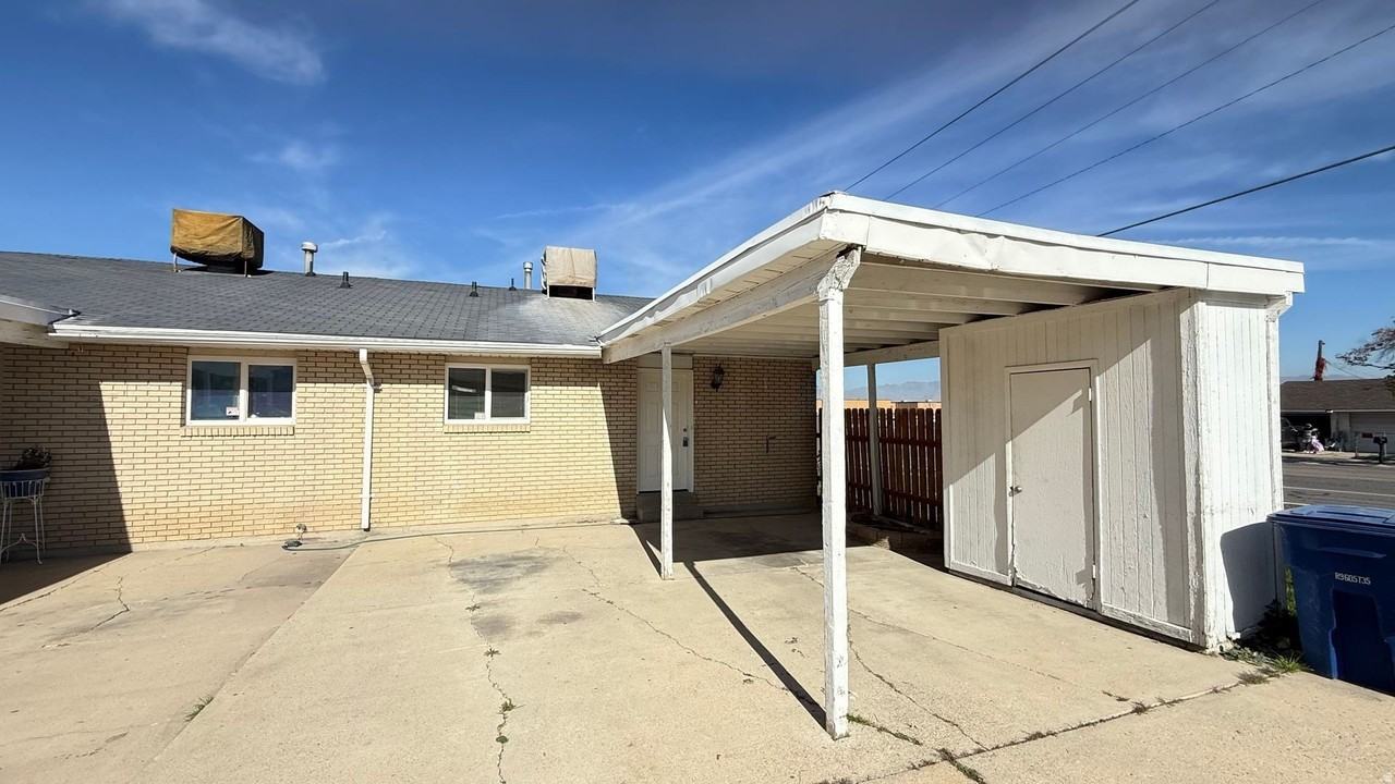 4812 Westpoint Way - Photo 2 of 11