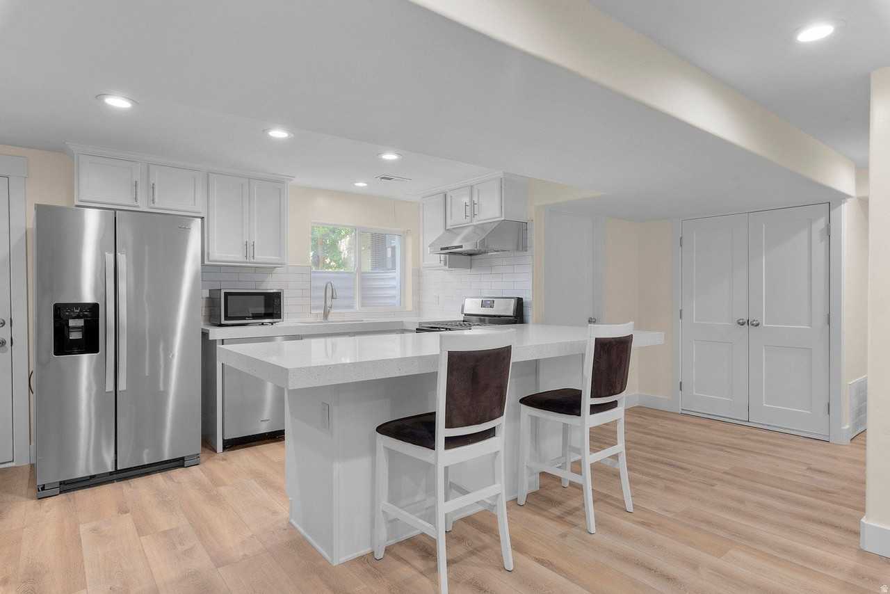 10454 S Golden Willow Dr - Photo 5 of 43