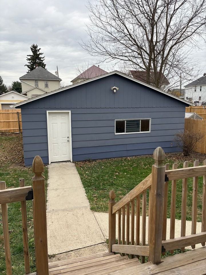 845 Congress Street - Photo 3 of 20