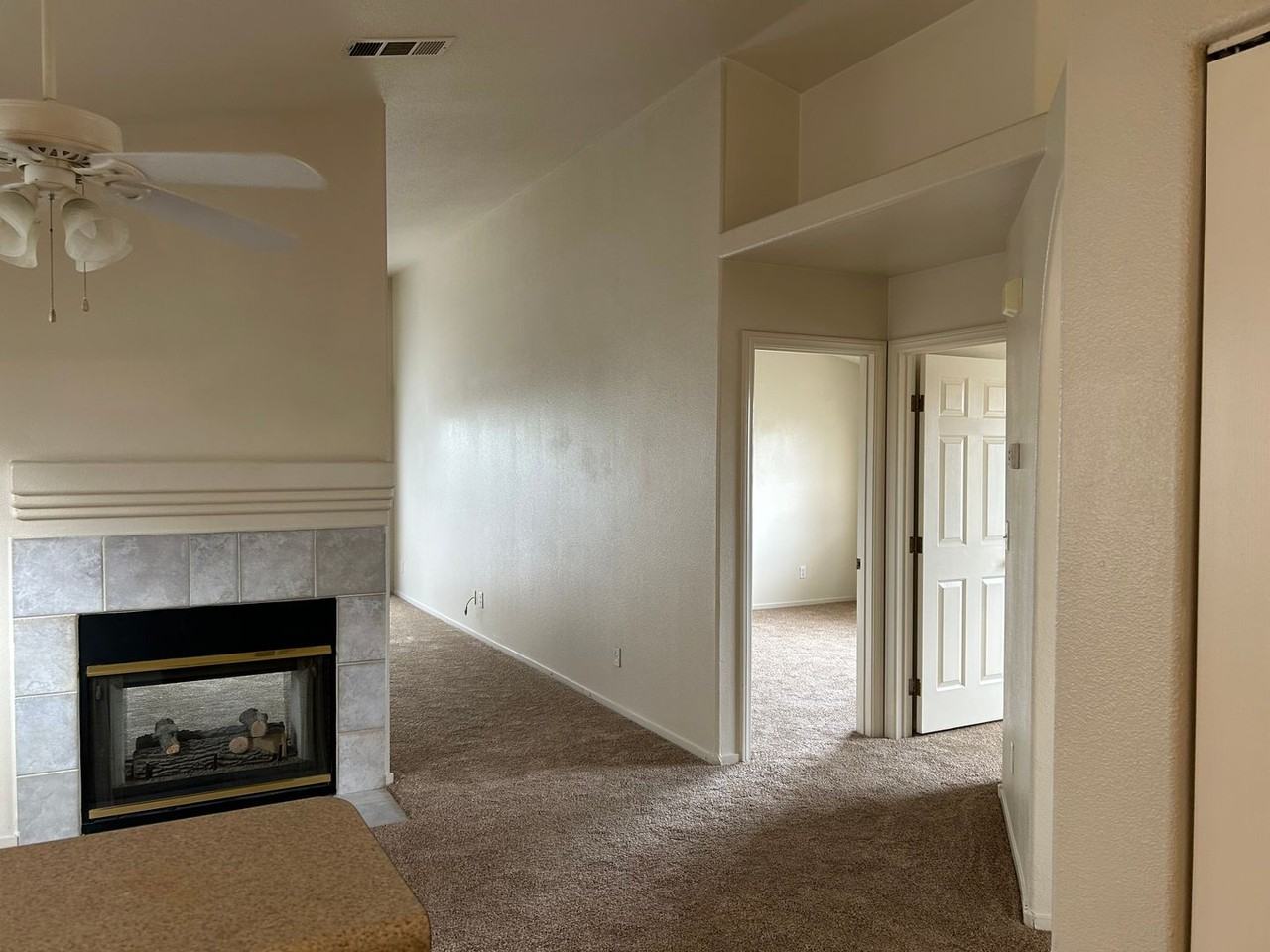 9408 Moon Splash Ct - Photo 3 of 16