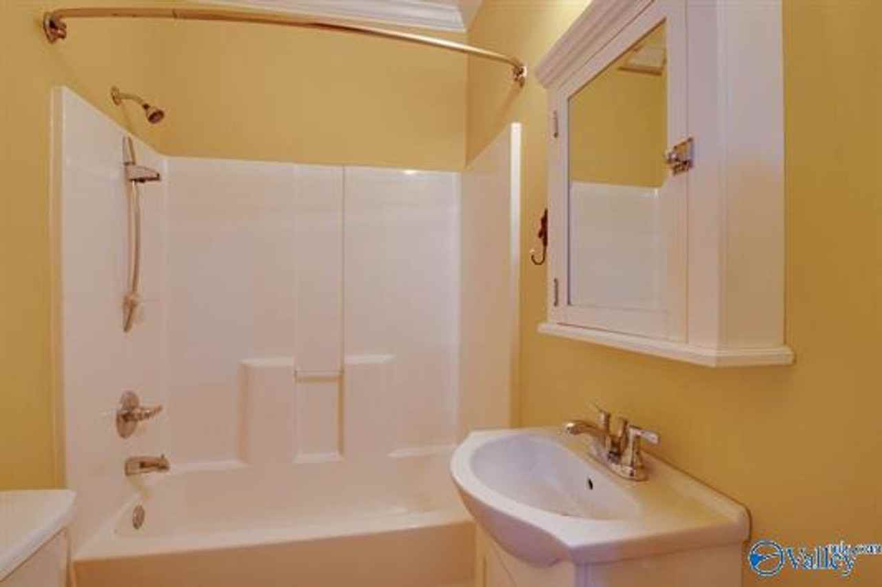 1313 Wells Avenue Southeast - Photo 6 of 16