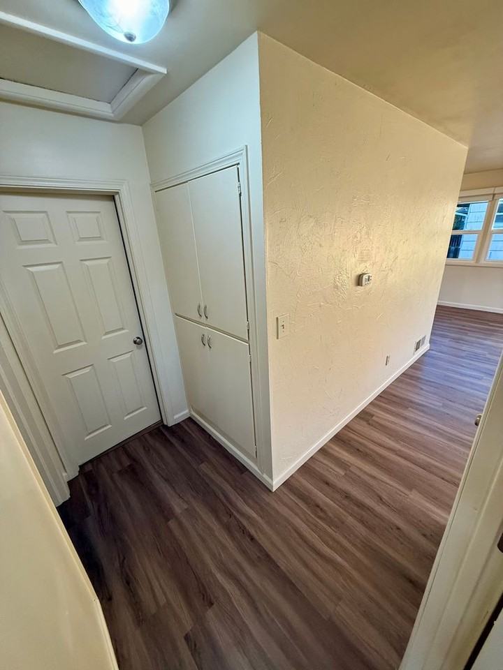 2219 9th Ave - Photo 7 of 26