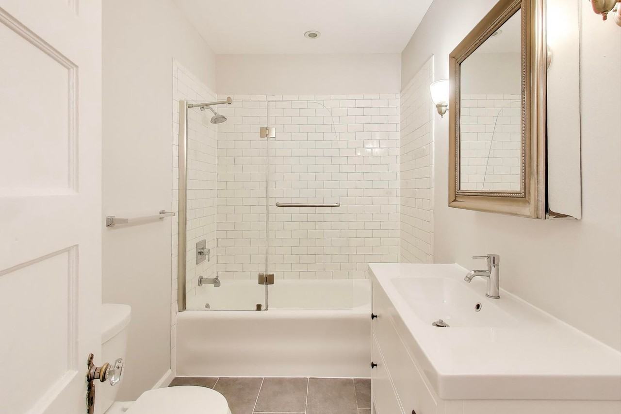 628 Madison St Nw - Photo 6 of 40