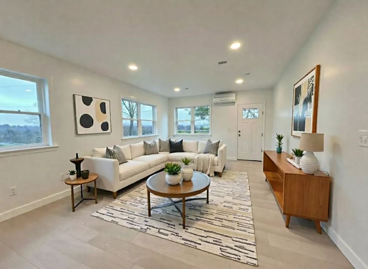 1403 Krafts Mill Rd - Photo 2 of 35