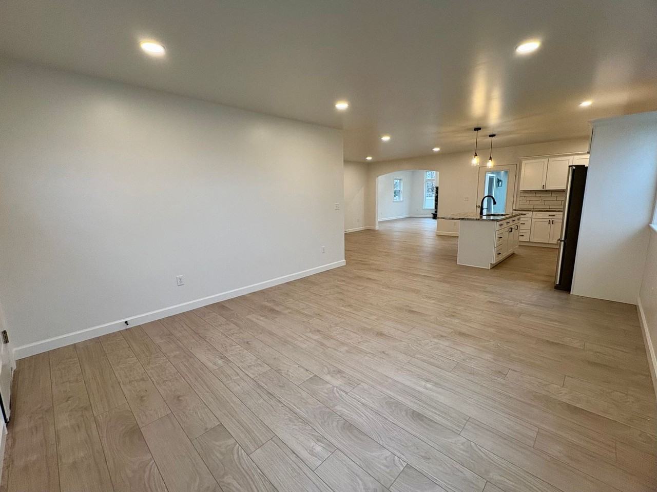 1403 Krafts Mill Rd - Photo 7 of 35