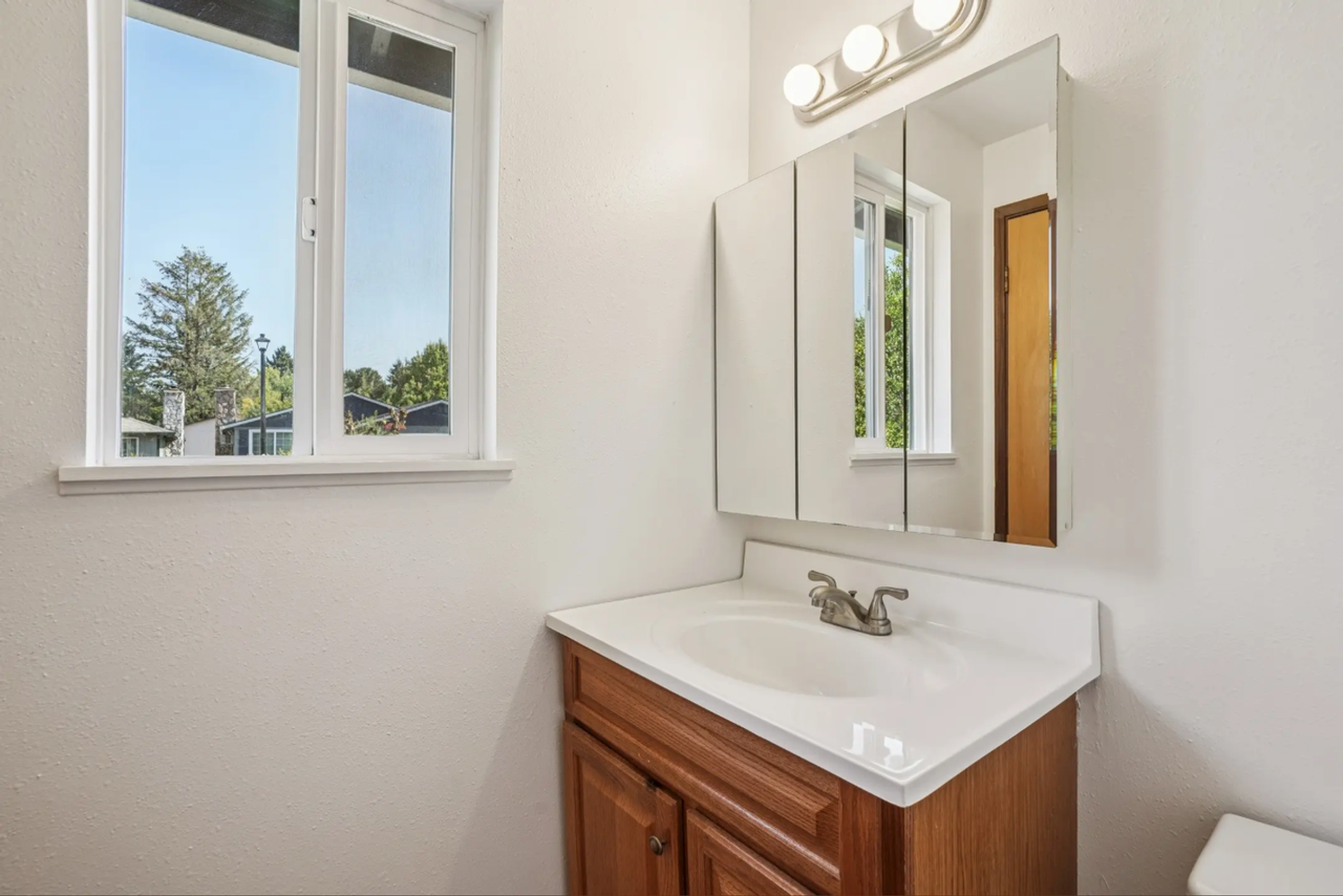 18405 Nw Heritage Ter - Photo 4 of 31