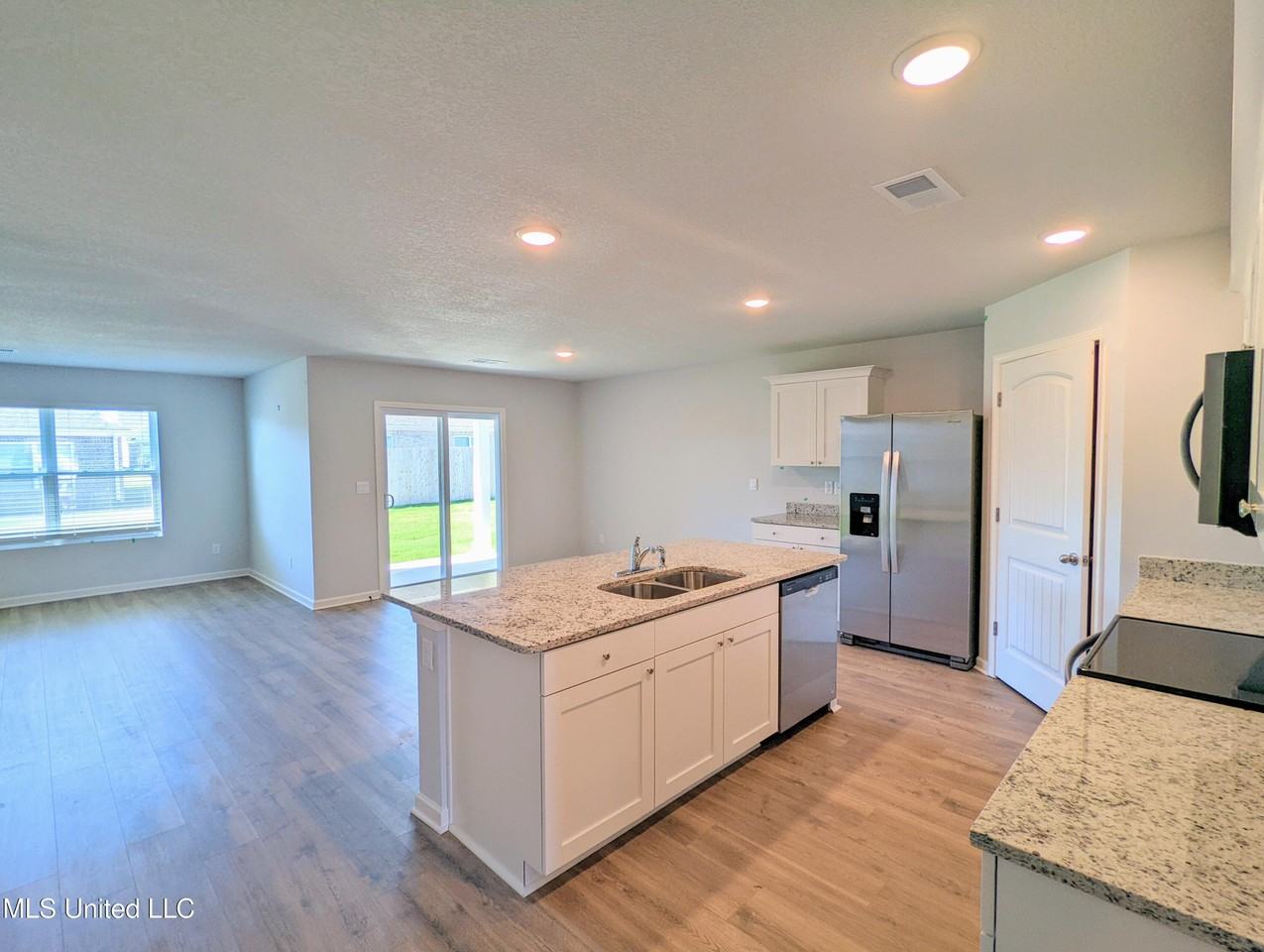 24 Harmony Hill Road - Photo 5 of 37