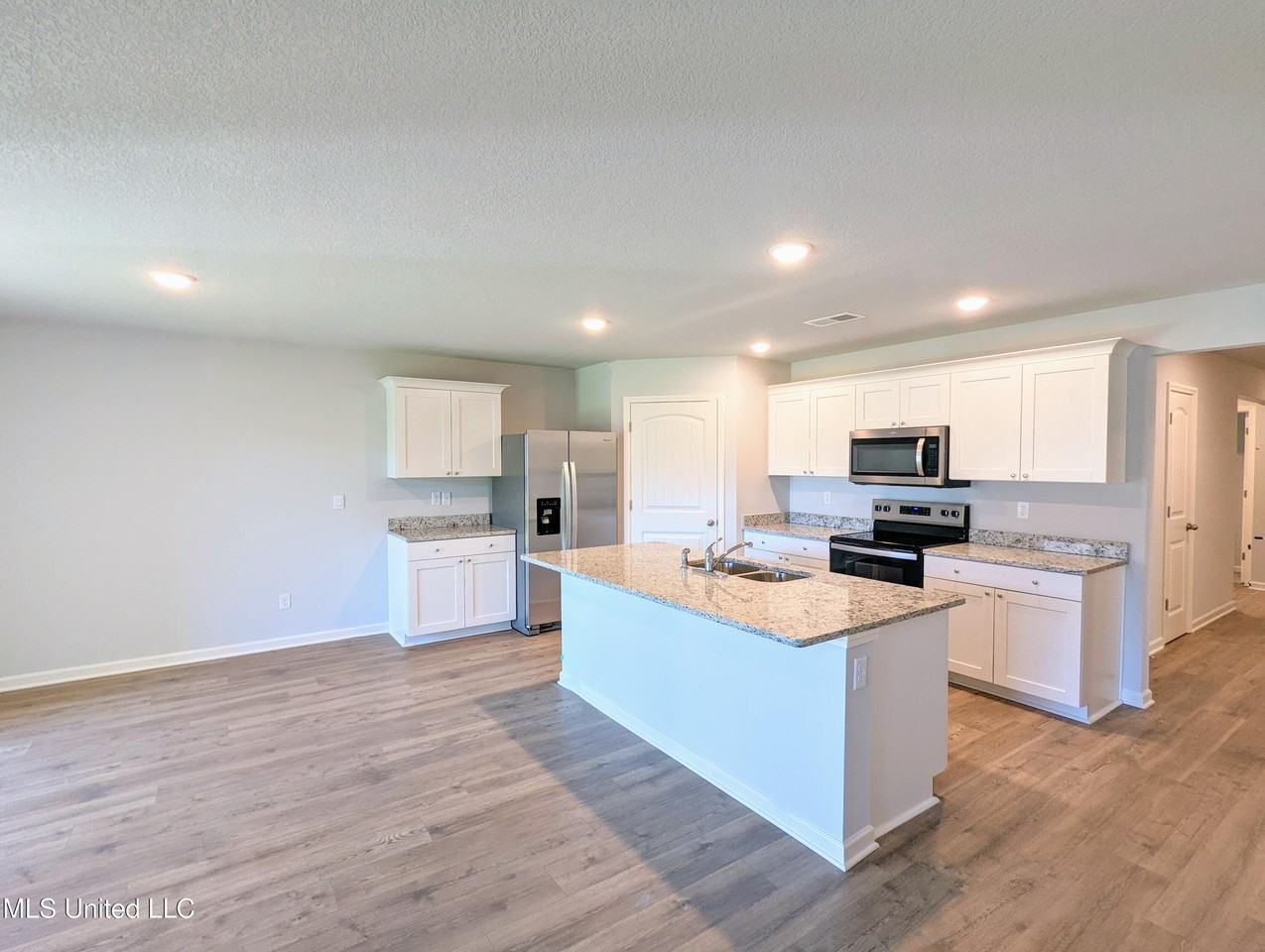 24 Harmony Hill Road - Photo 6 of 37