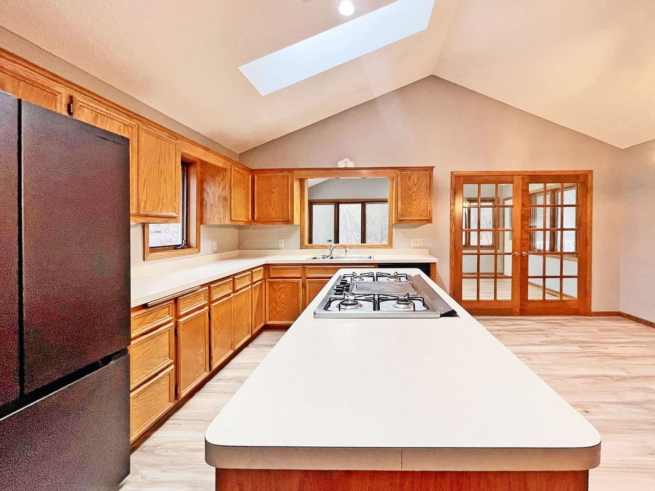 10025 170th St W - Photo 3 of 39