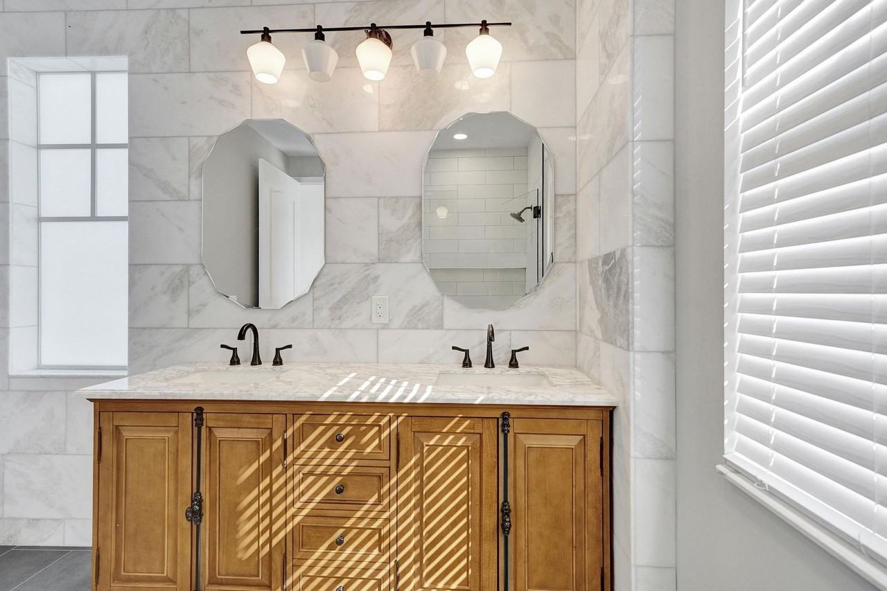 3600 Northwest 5th Terrace - Photo 3 of 36