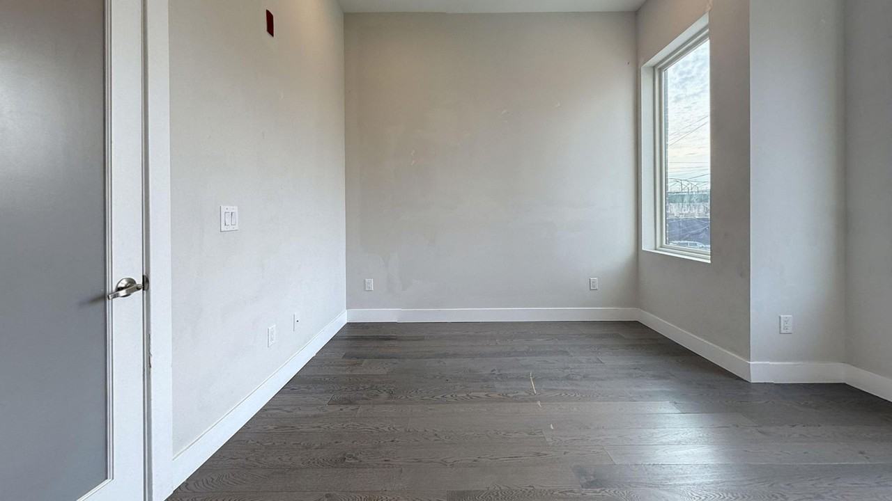 1415 N 8th St - Photo 5 of 13