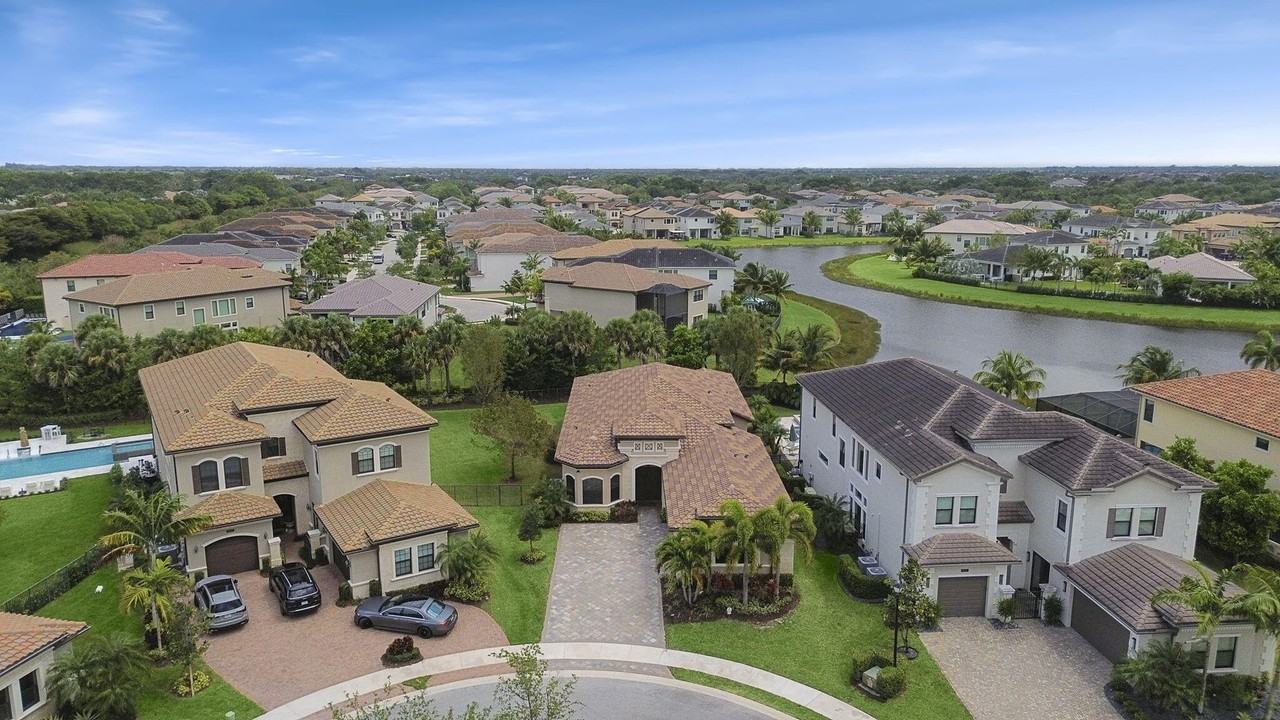 9931 Bozzano Drive - Photo 2 of 50