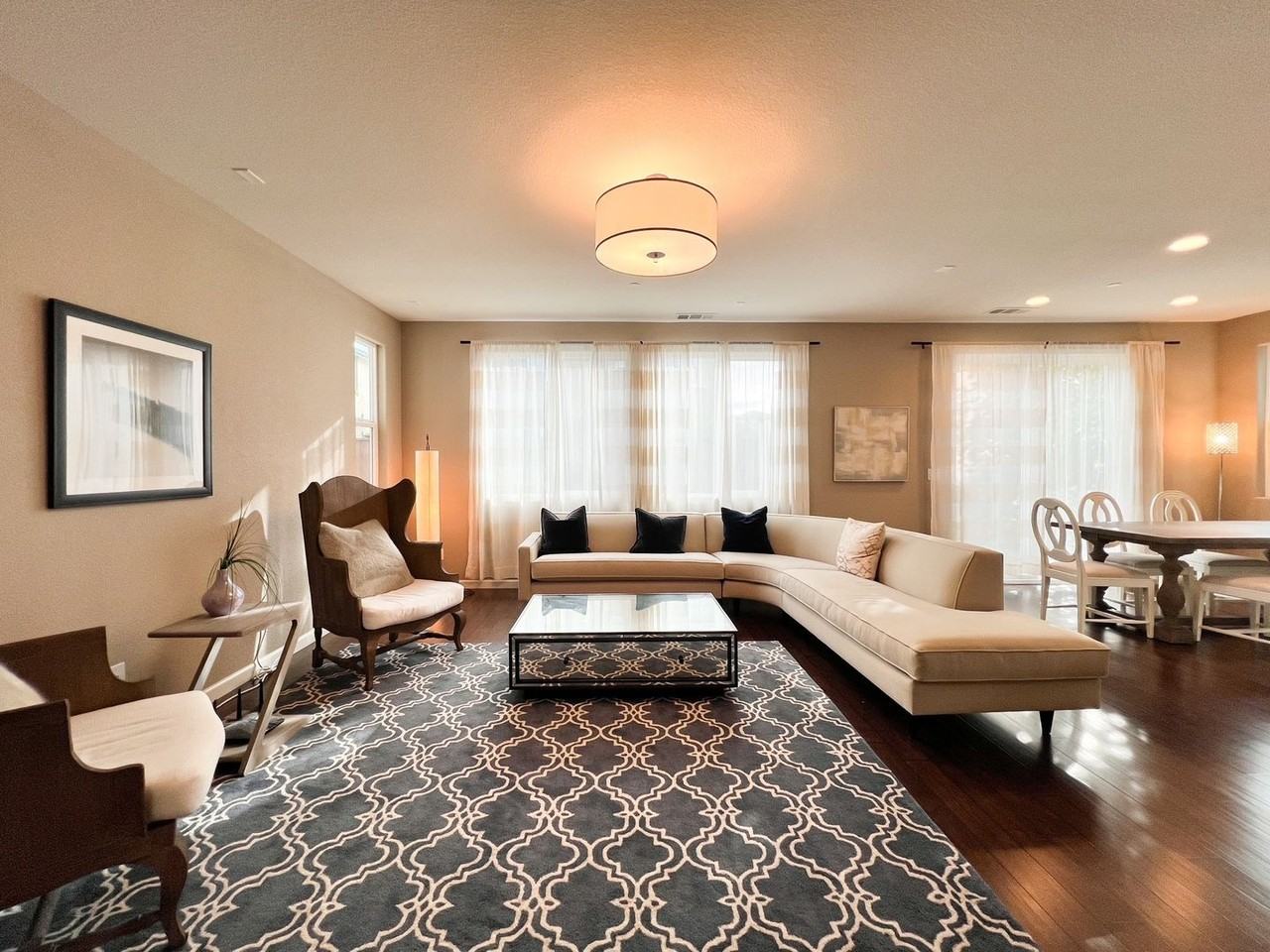 873 Saratoga Drive - Photo 6 of 35