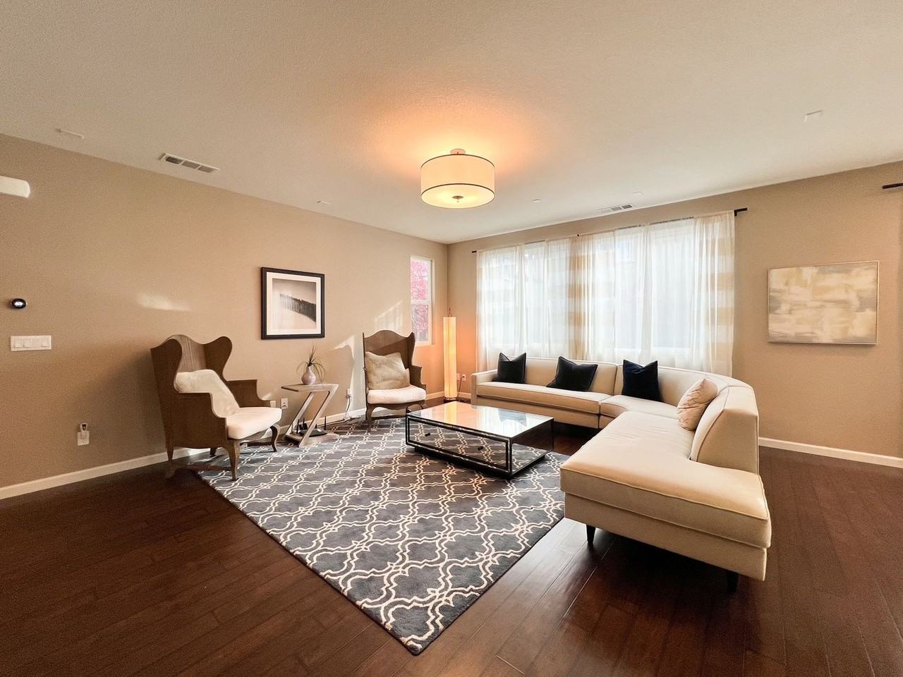 873 Saratoga Drive - Photo 7 of 35