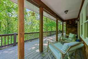 featured image of 823 Turtle Creek Road
