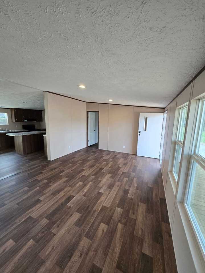 25 Woodside Cir - Photo 3 of 18