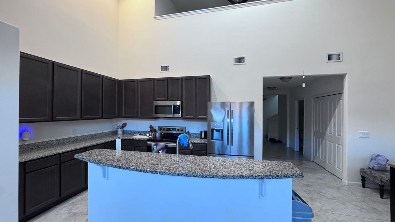 759 Simeon Dr - Photo 3 of 18