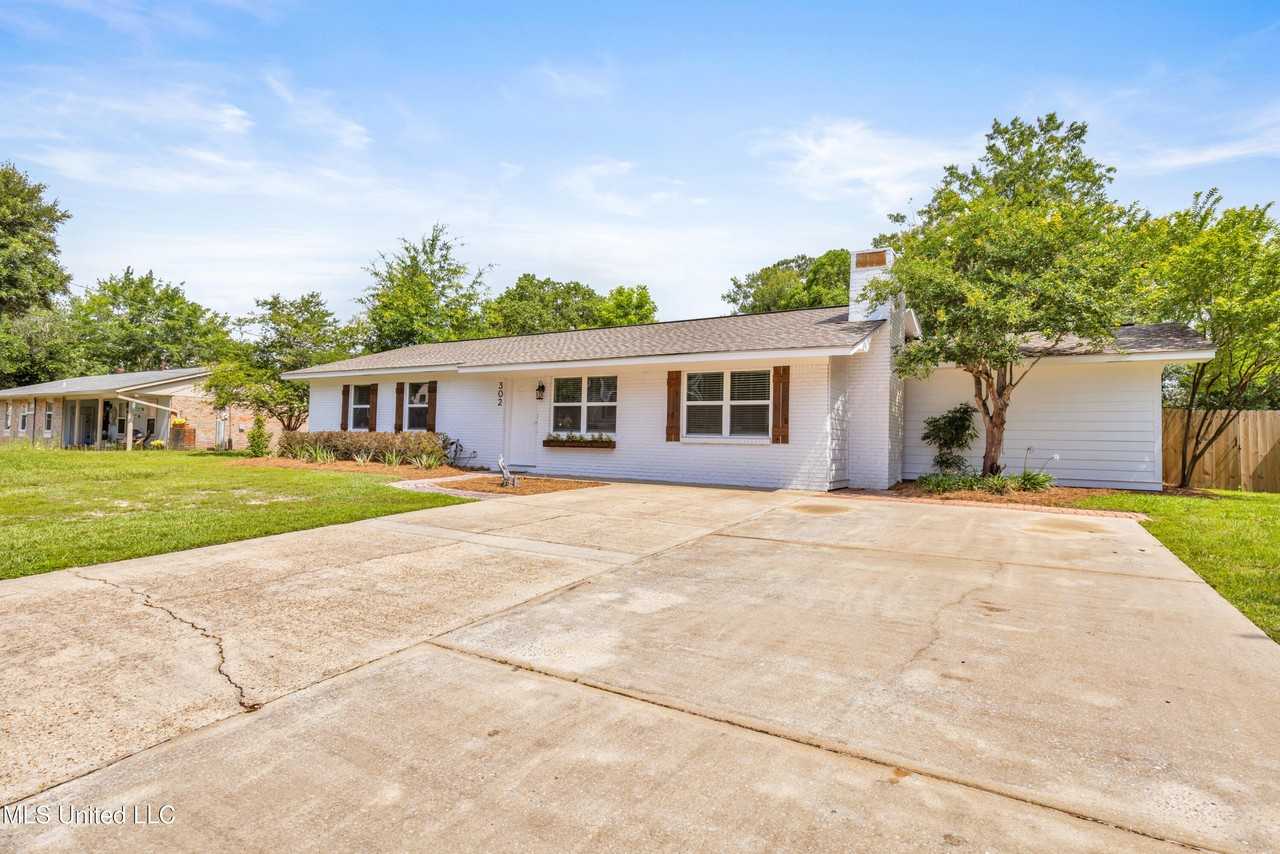 302 Brumbaugh Rd - Photo 4 of 50