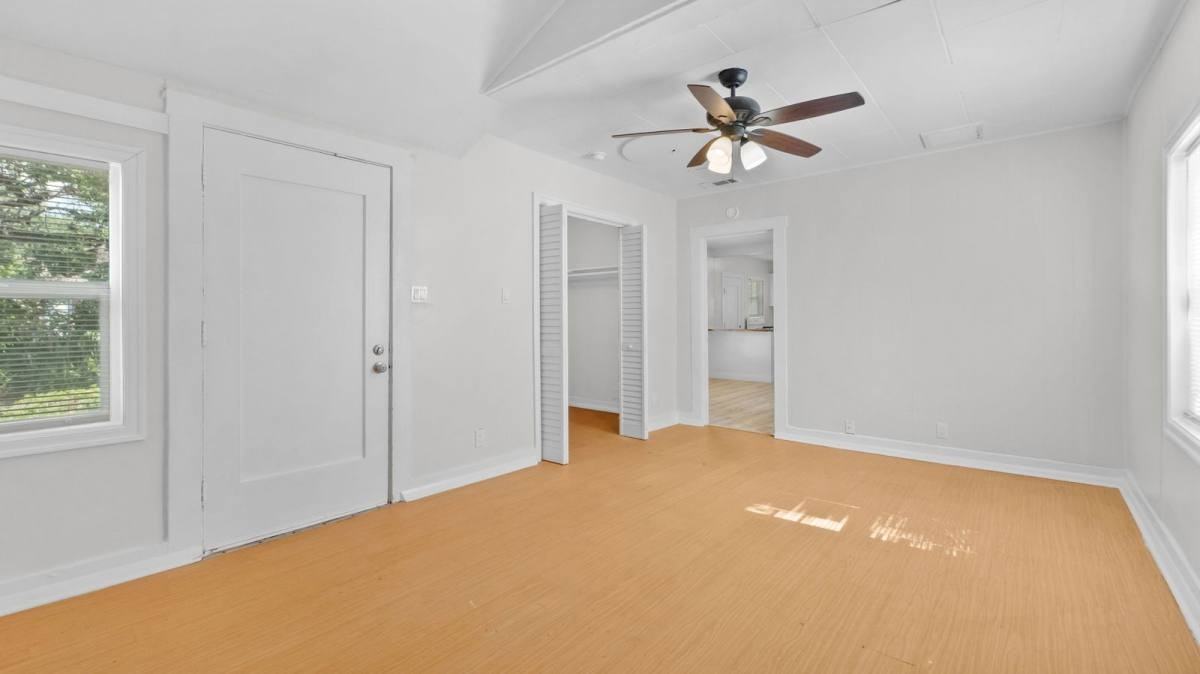 2026 22nd St S - Photo 3 of 10