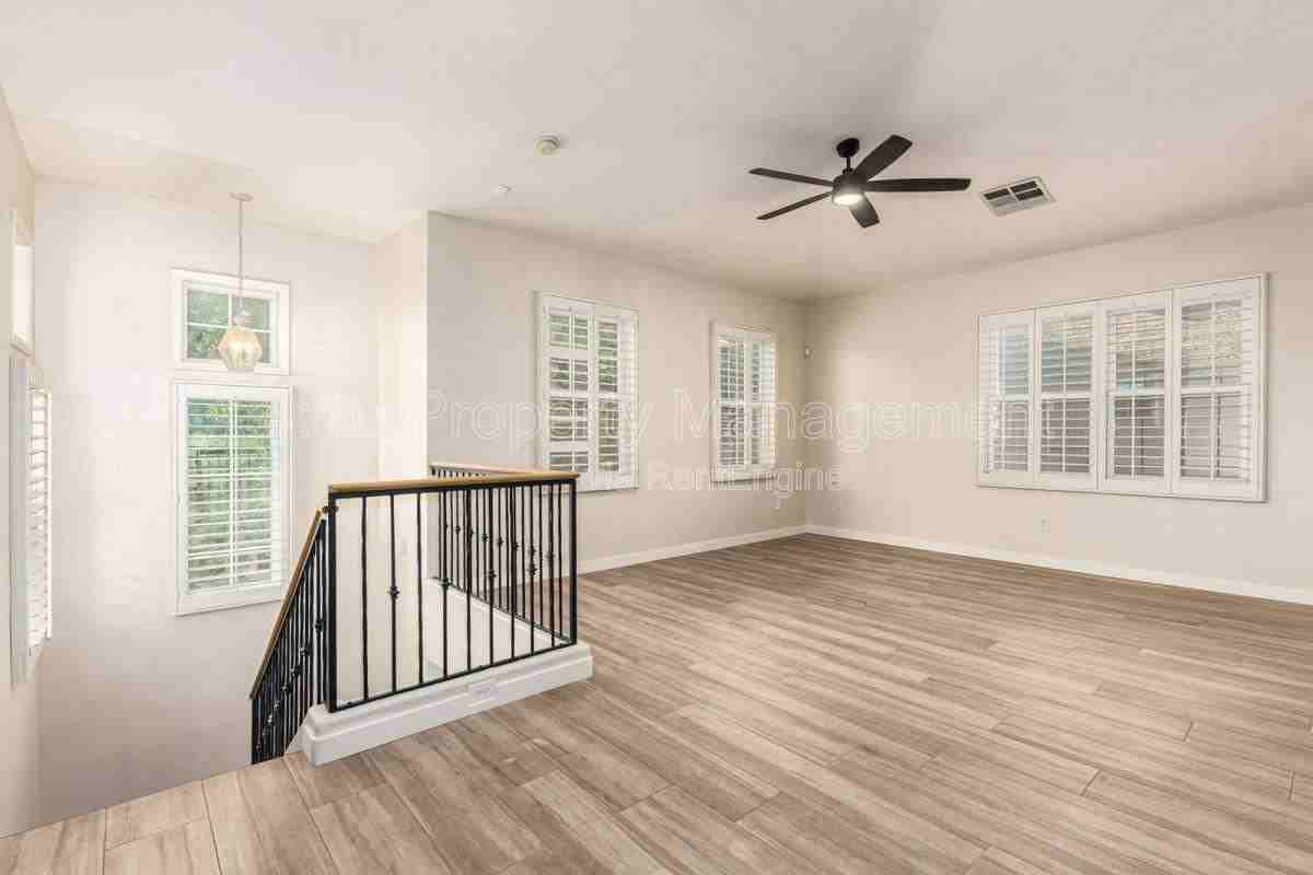 4175 East Jasper Drive - Photo 5 of 10