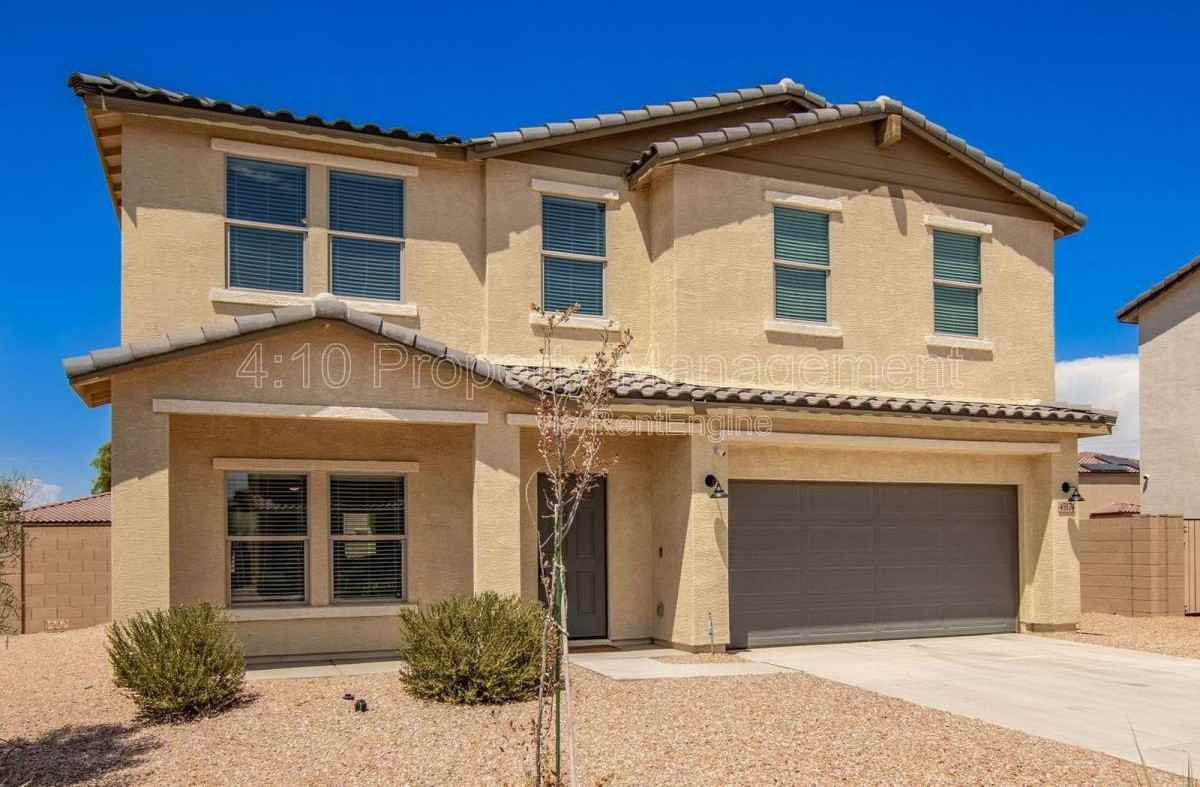 45174 W Sandhill Rd - Photo 3 of 10