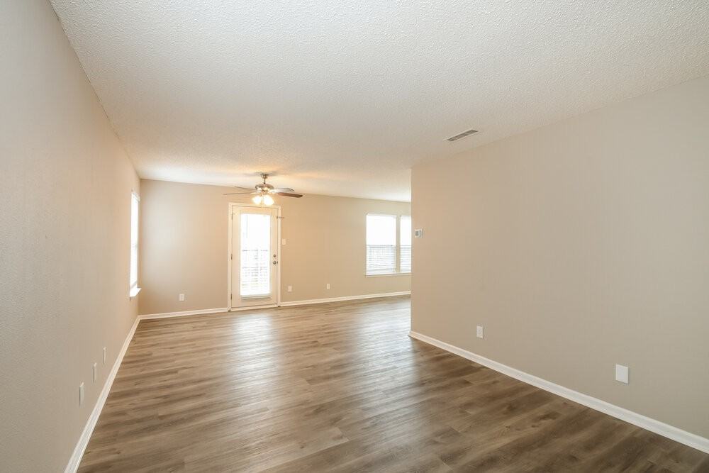 16753 Aulton Dr - Photo 4 of 17