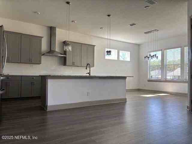 982 Oakland Hills Avenue - Photo 6 of 37