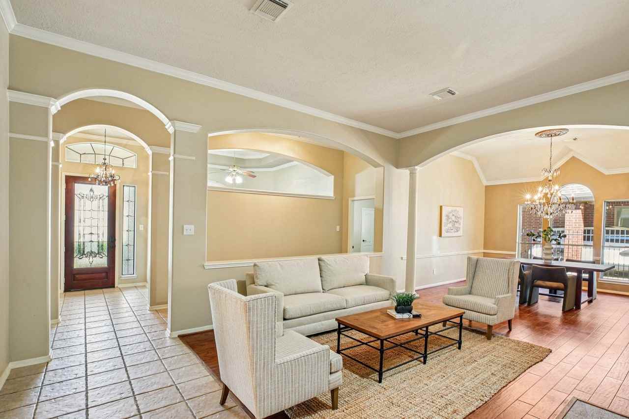 8822 Ballinger Drive - Photo 3 of 21