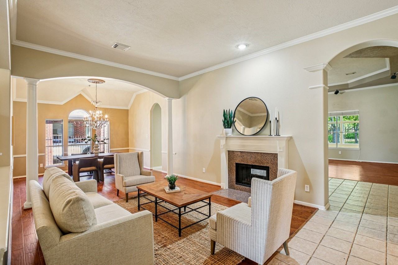 8822 Ballinger Drive - Photo 4 of 21