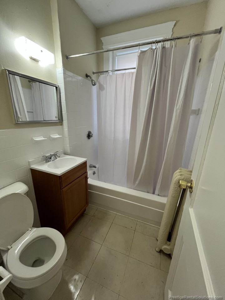 Gardner Street #10 - Photo 6 of 21