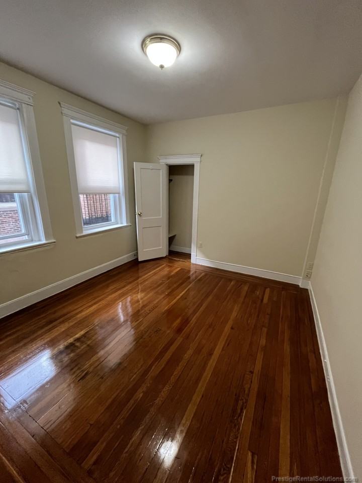 Gardner Street #10 - Photo 7 of 21