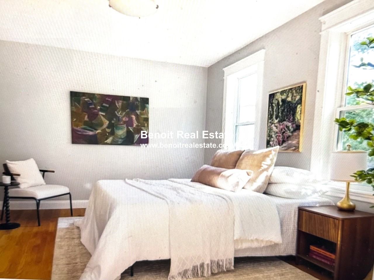 Hurley St #2 - Photo 4 of 11